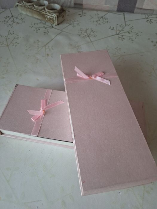 Распродажа :Набор( ложка +вилка+нож) в красивой коробке