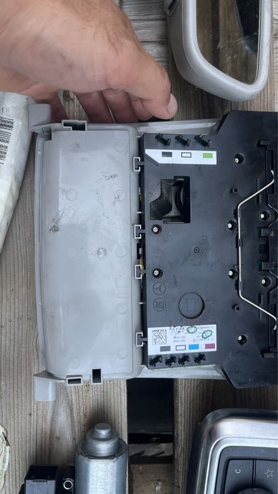 Ceasuri bord oglinda parbriz plafoniera mercedes ml w 166 dezmembrari