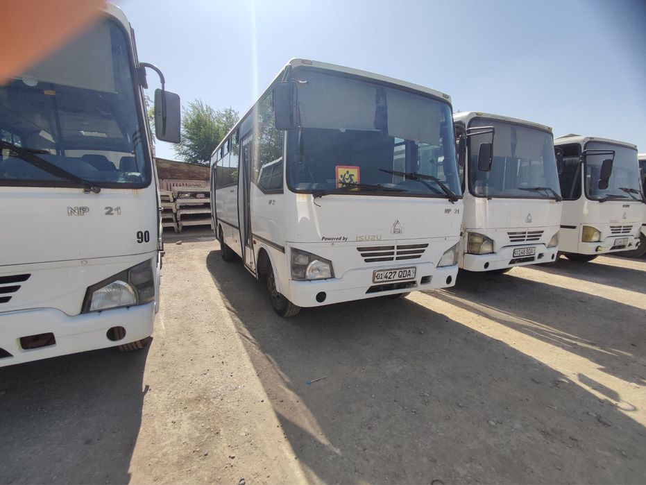 ISUZU SAZ NP26 avtobusla sotiladi holati yaxsh gazda