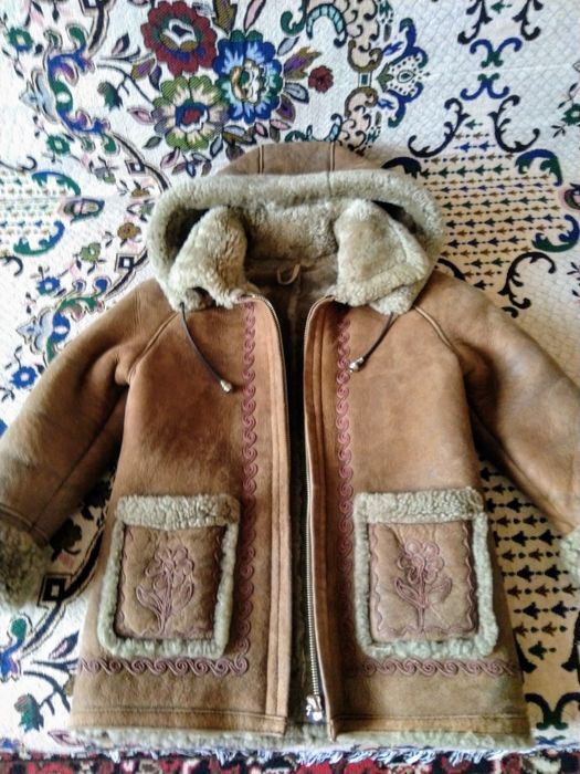 Дублёнка на девочку 3-4 года