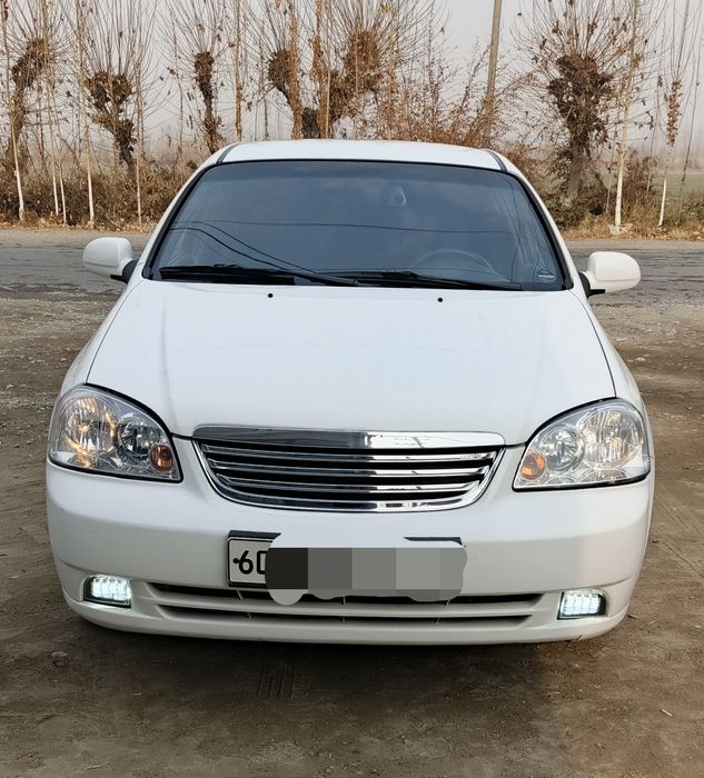 Chevrolet Lacetti sotiladi minishka tayor