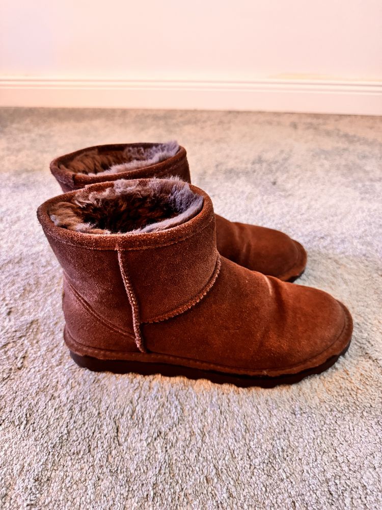 Vand ghete din piele intoarsa Bearpaw , Alyssa