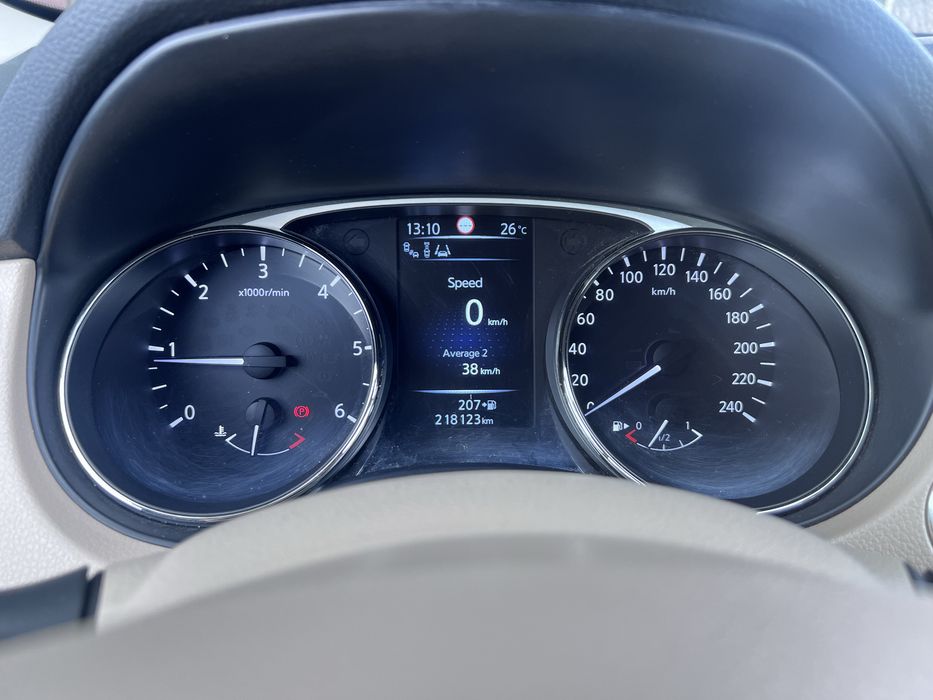 Nissan X-trail Tekna 1.6 DCI Manuala persoana fizica