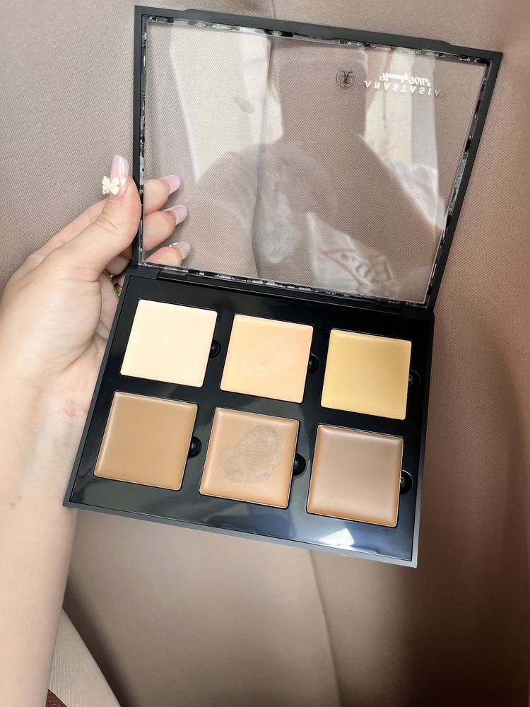 Paleta contouring Anastasia