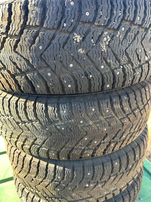 Продам резину на 16