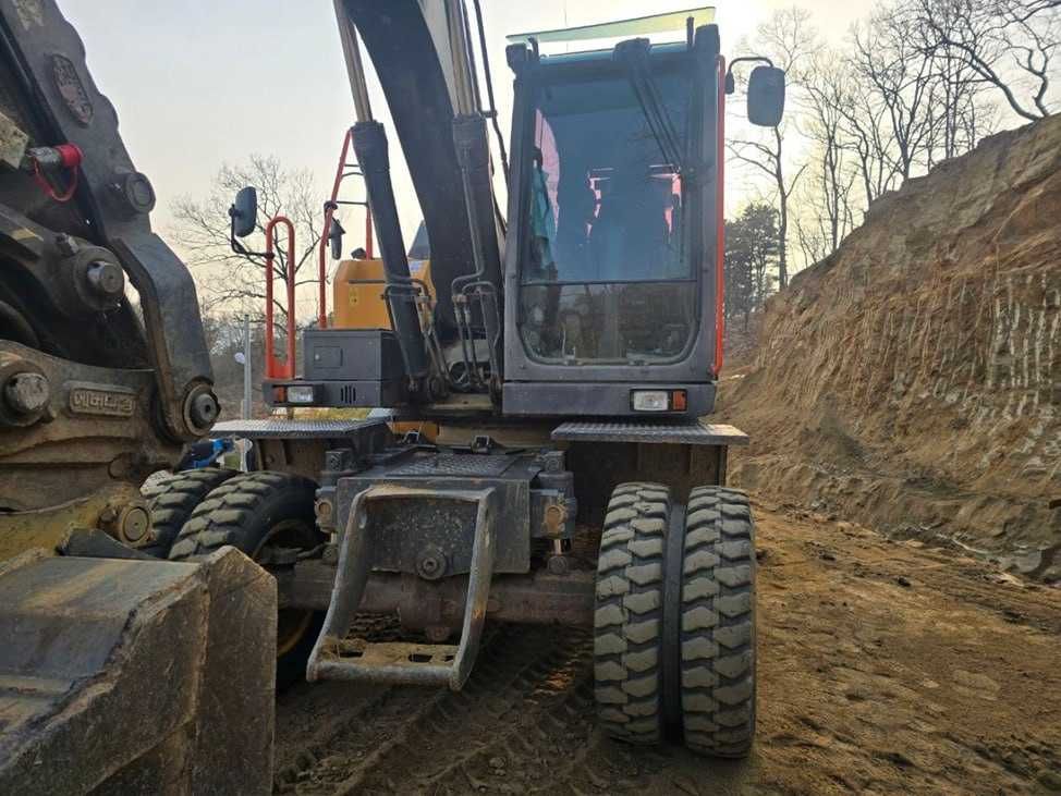 Сотилади!!! Экскаватор Volvo EW140E