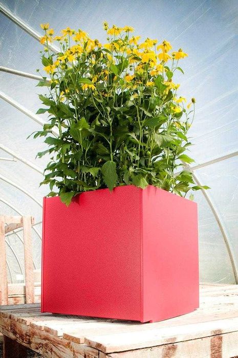 ghiveci plastic/ jardiniera polietilena/ suport ghivece flori