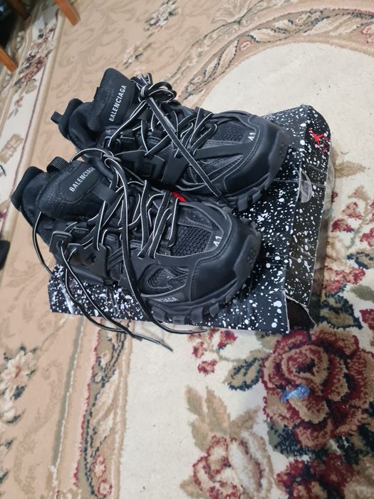 Balenciaga tracks