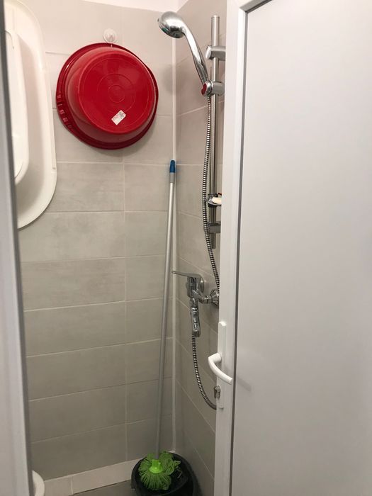 Proprietar vând garsonieră