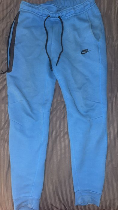 Vand trening nike tech albastru