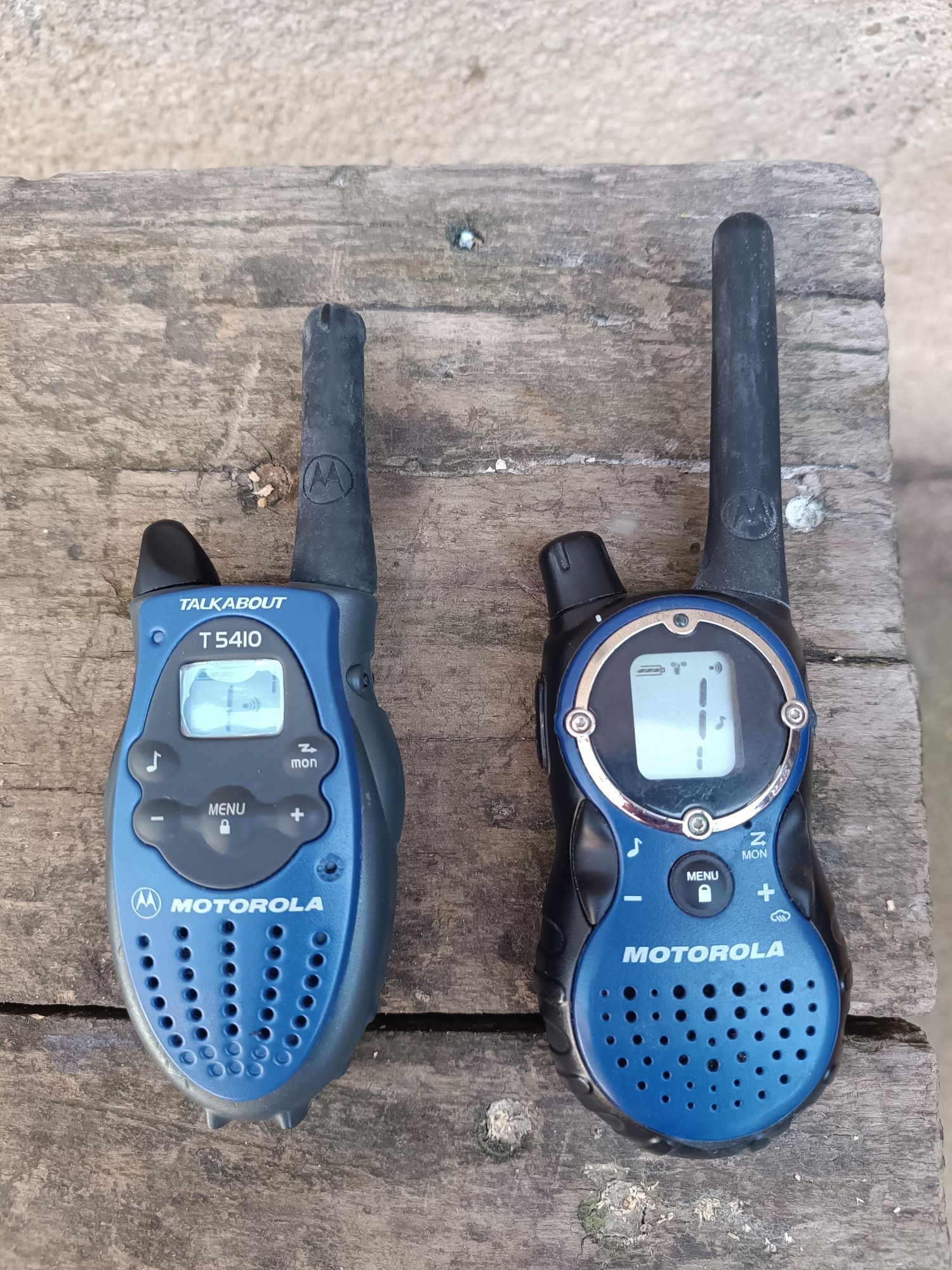 Vand statii walkie talkie motorola