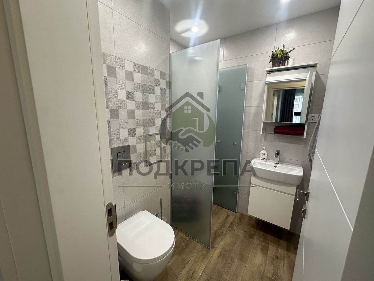 Дава се под наем Двустаен апартамент в Пловдив, Тракия - 70 кв.м за 459 € - Снимка #10