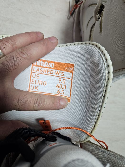 Boots 124 buti placa snowboard Thirtytwo   mărimea  40  .
