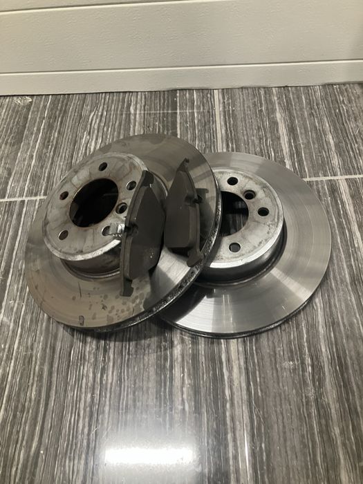 Предни Дискове bmw е60 324мм