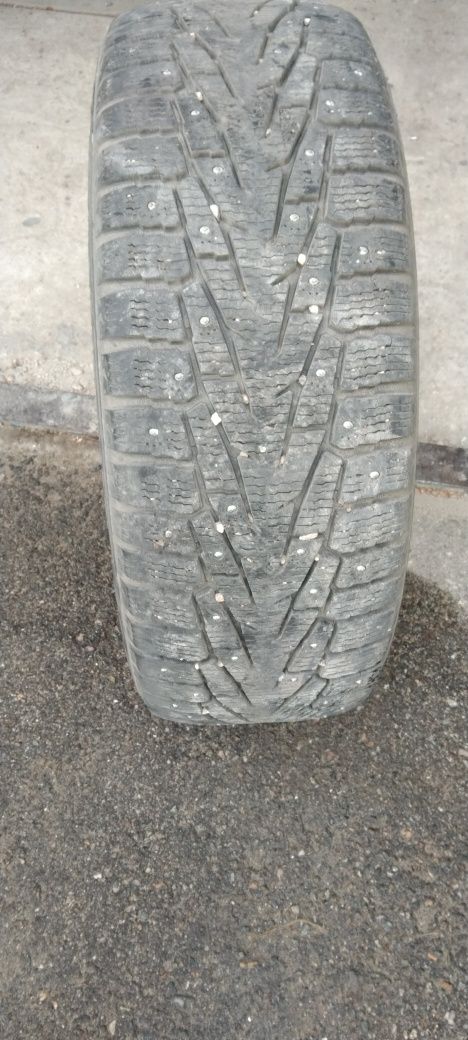 Продам шины  235/60/17