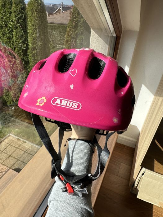 Casca de copii marca ABUS marimea 45-50 cm (fetite)