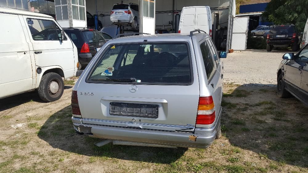 Мерцедес/Mercedes 124 E200/части