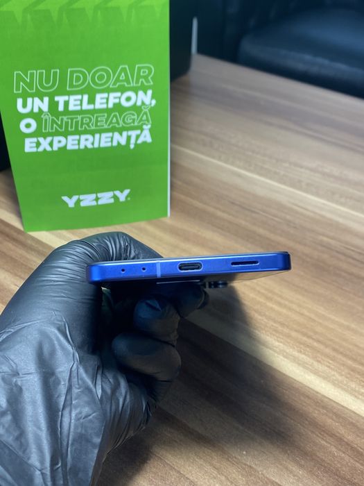 Samsung Galaxy Z Flip7 / Garanție 12 luni / 512 Gb / Ca nou