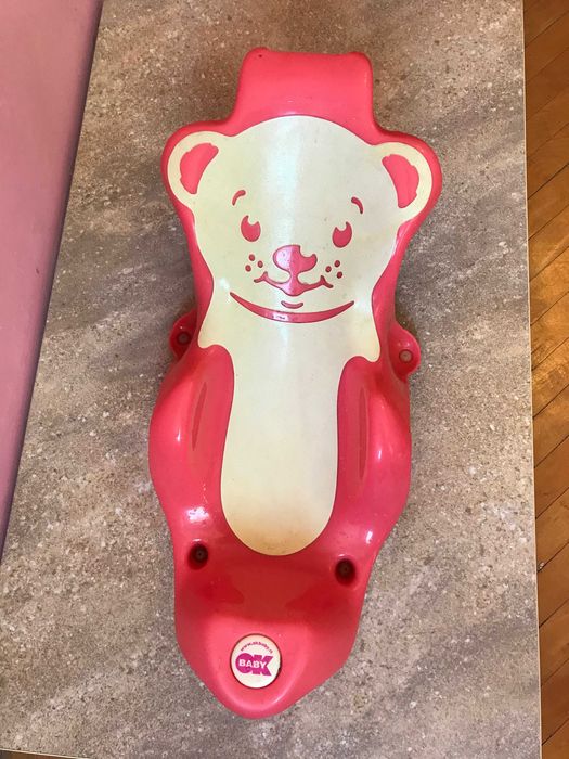 Albiuță baie nou născut