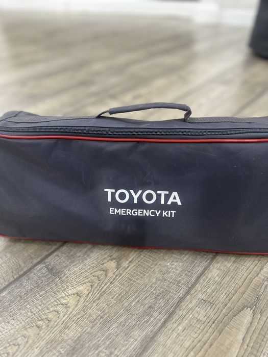 Набор автомабилиста Тайота оригинал