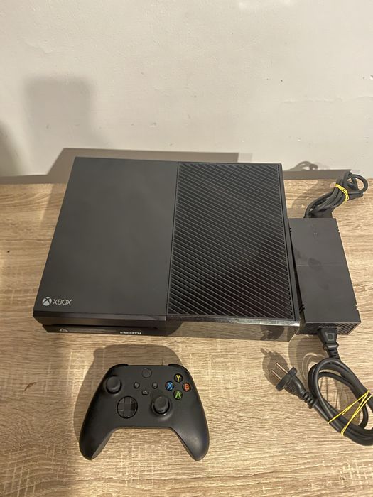 Consola Xbox One 1TB plus maneta xbox series X
