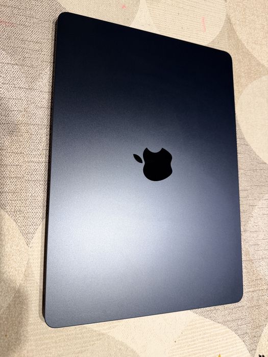 Macbook air 13 М3 чип