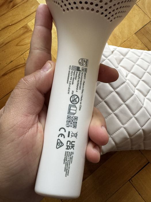 Нов! Фотоепилатор IPL Philips Lumea Series 9900 BRI977/00