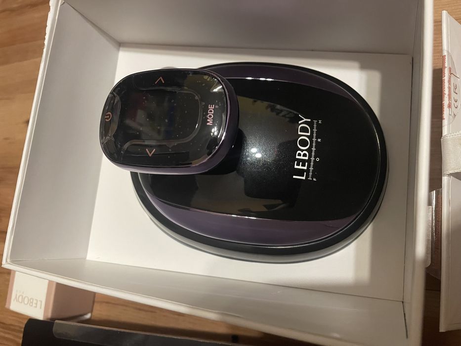 Комплект LEBODY Form Pro: Акумулаторен мускулен тонер масажор