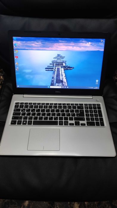 Laptop Dell Inspiron 5570  AMD R7 M450 4GB