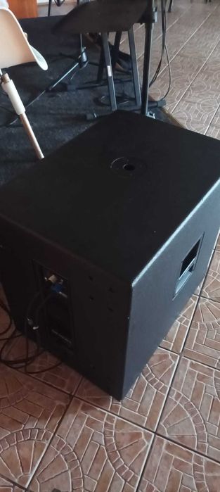 Vand bas profesional activ Rcf 708 AS II