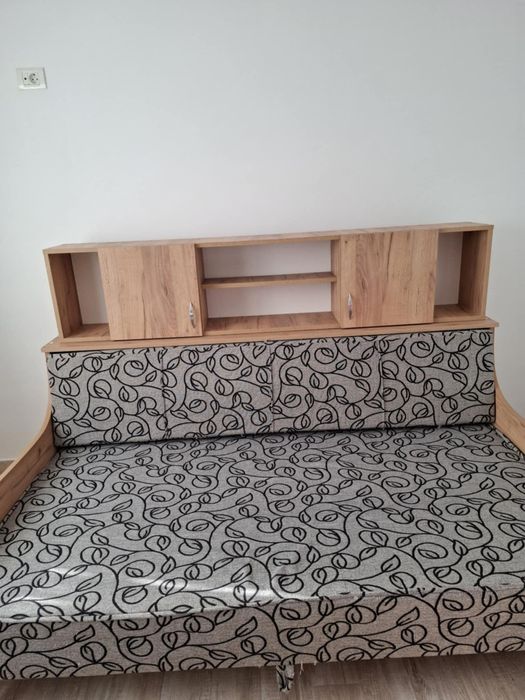 Pat având în alcătuire comodă