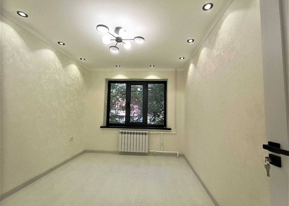 Хамза Новза метро квартира продаётся 3/2/4 Чиланзар 5 квартал