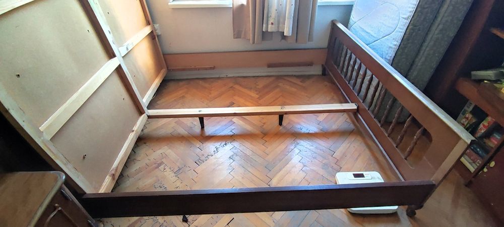 Двойки легло спалня от масивна дървесина