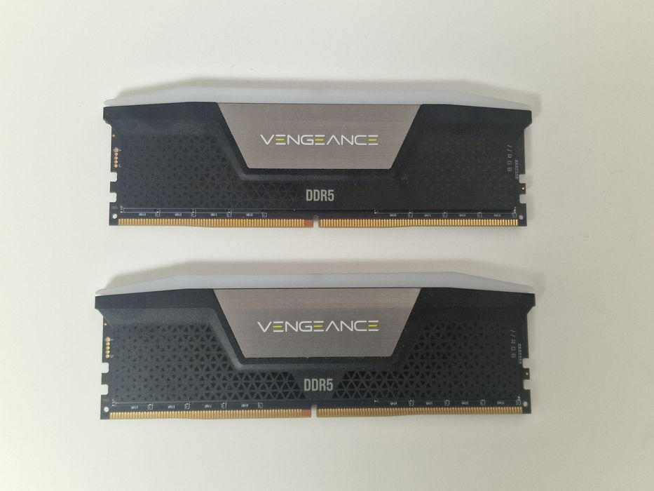 Memorie RAM Corsair 64 GB DDR5 6600MTs CL32
