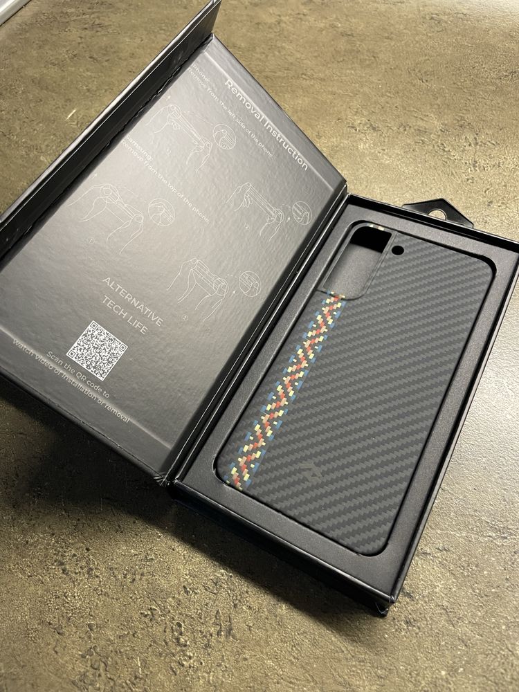 Карбонови кейсове Pitaka iPhone12pro/14 plus/Samsung s22+