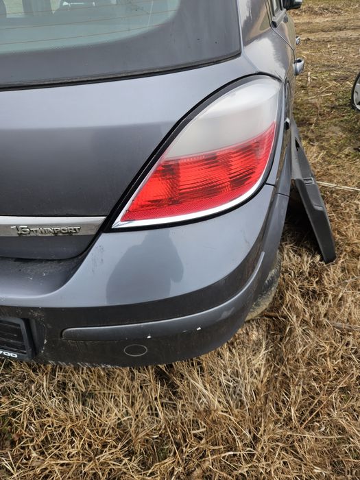 Tripla dreapta Opel Astra H Hatchback an 2004