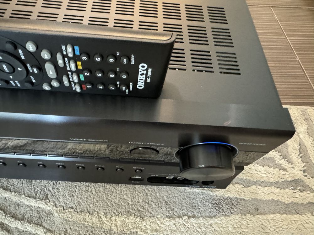 Onkyo TX-NR708 мощен и качествен ресивър