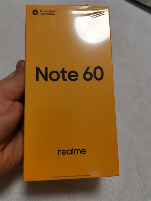 Realme NOTE60 + слушалки