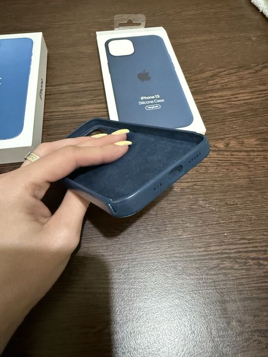 Vand husa apple si cutie iphone 13