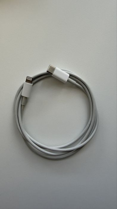 Оригинален Apple USB-C към Lightning кабел 1м