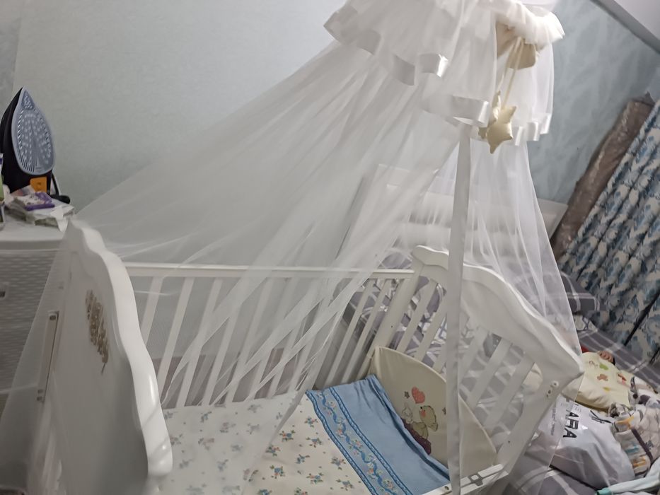 Детская кроватка, дубайский вариант