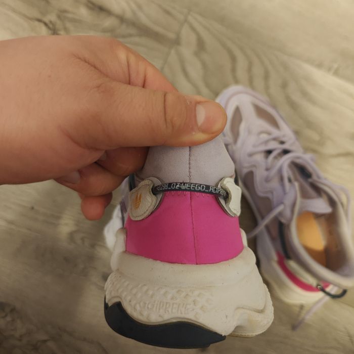 Adidasi dama, marca Adidas Ozweego, marimea 36