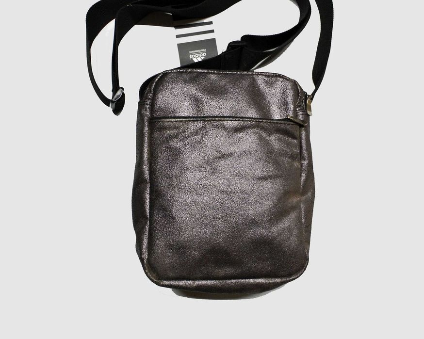 Adidas чанта оригинална