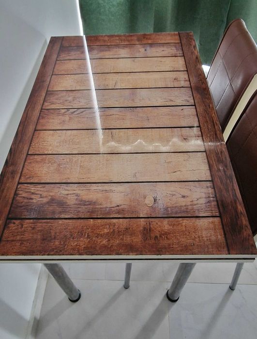 Masa extensibila bucatarie din sticla cu scaune - nu asigur transport