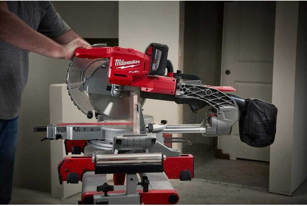 Milwaukee 2734-21 M18 FUEL™ 18V - KIT Fierăstrău circular pendular
