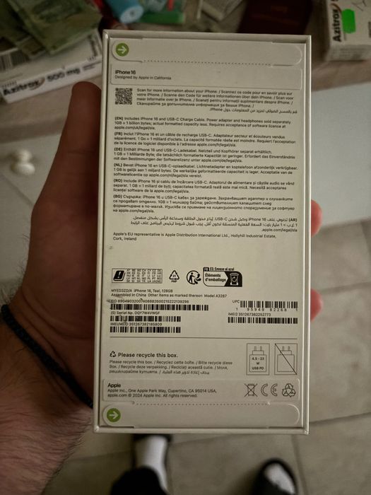 iPhone 16 simplu 128 GB