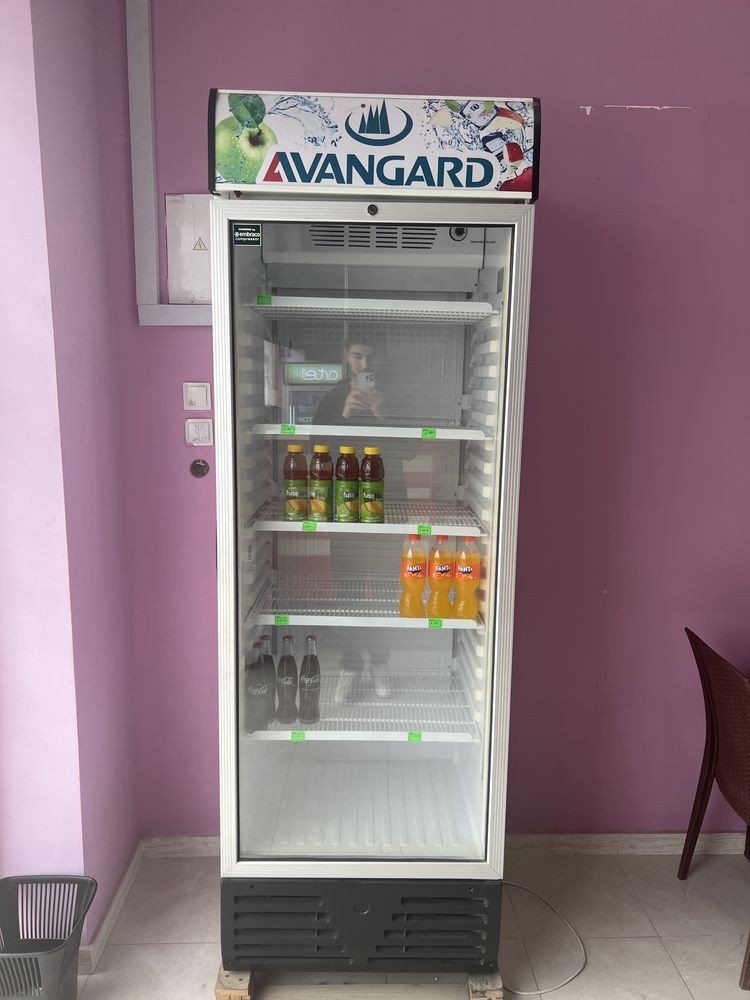 Продается Холодильник Awangard