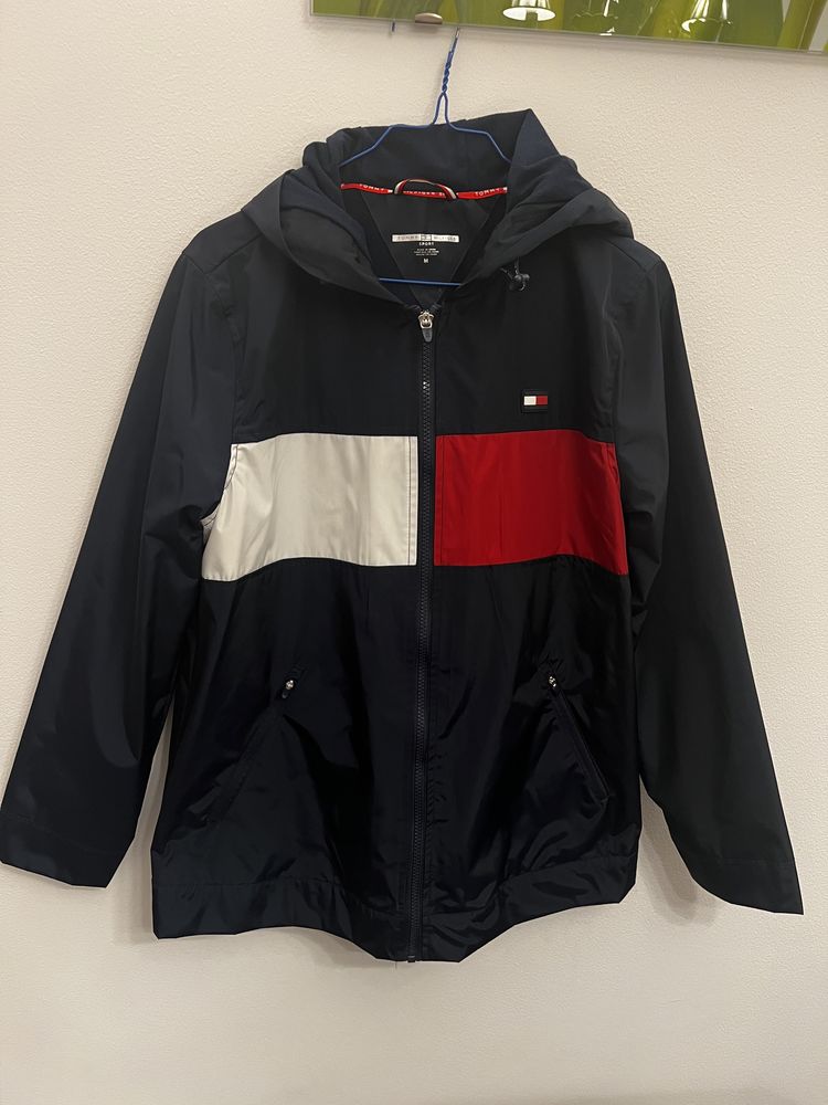 Geaca Tommy Hilfiger bleumarin  marime M / origine SUA