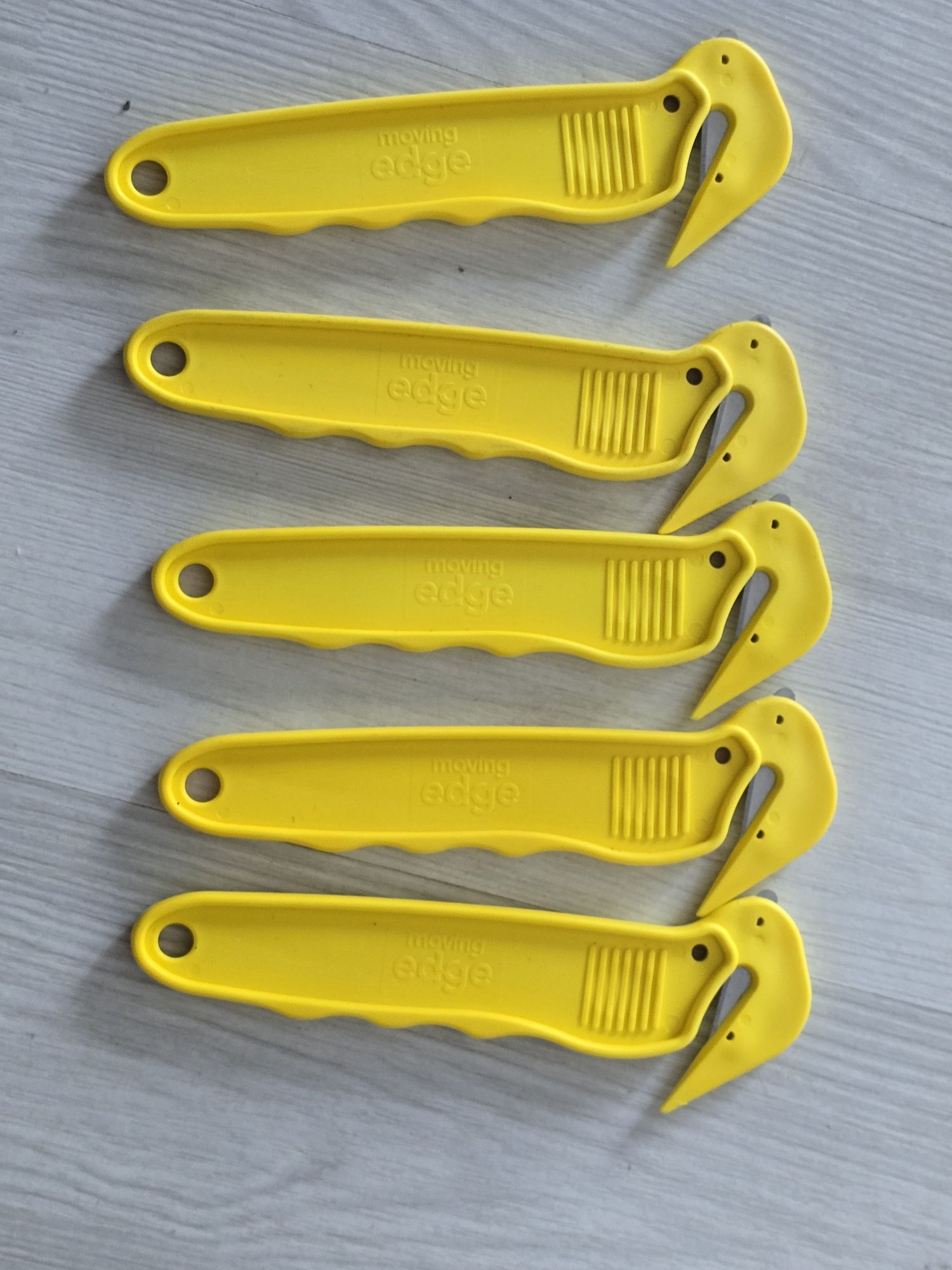 Set 5 cutter chingi/folii/carton
Preț pe set