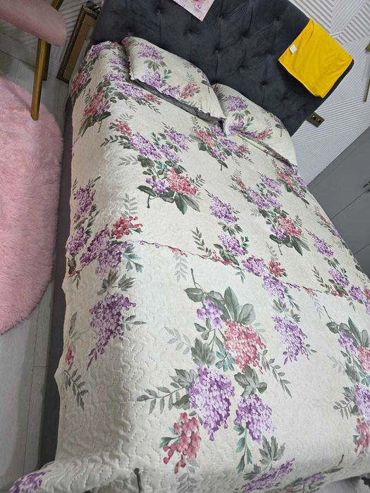 двуспальная кровать. новая с матрасом.